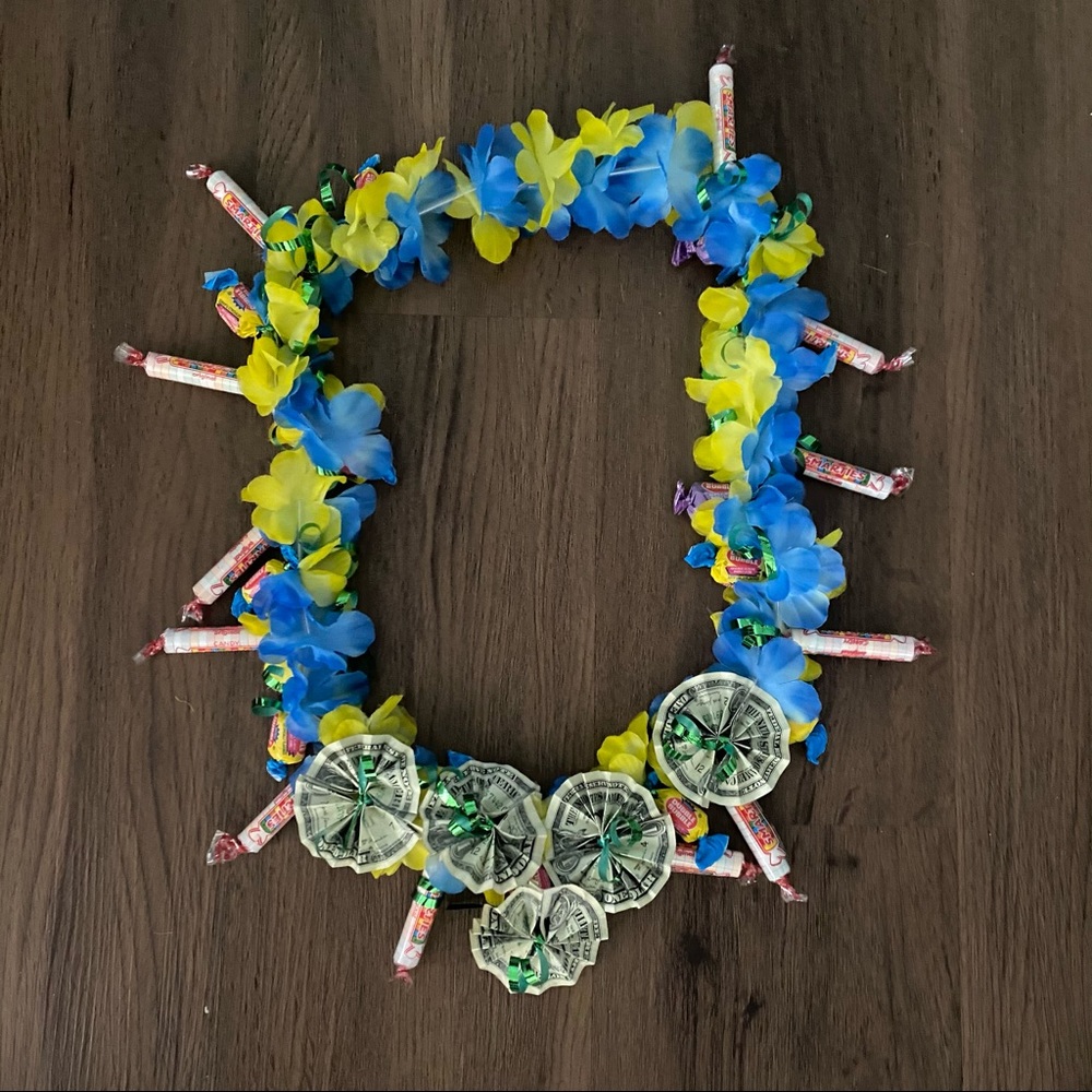 Graduation lei